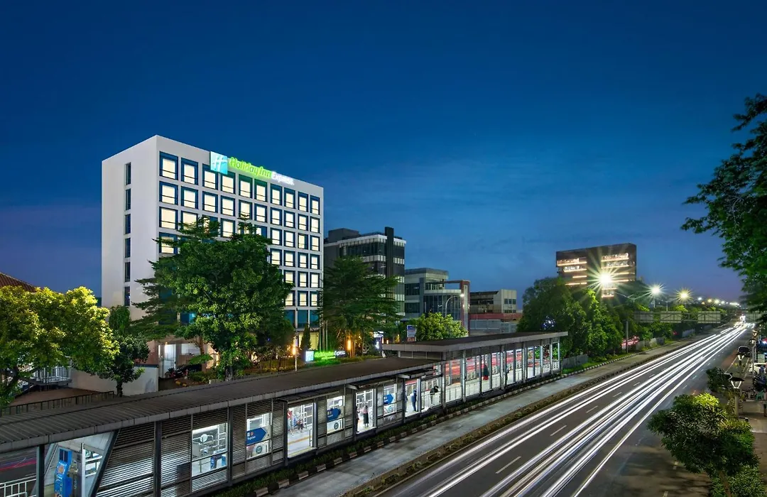 Holiday Inn Express Jakarta Menteng By Ihg-1
